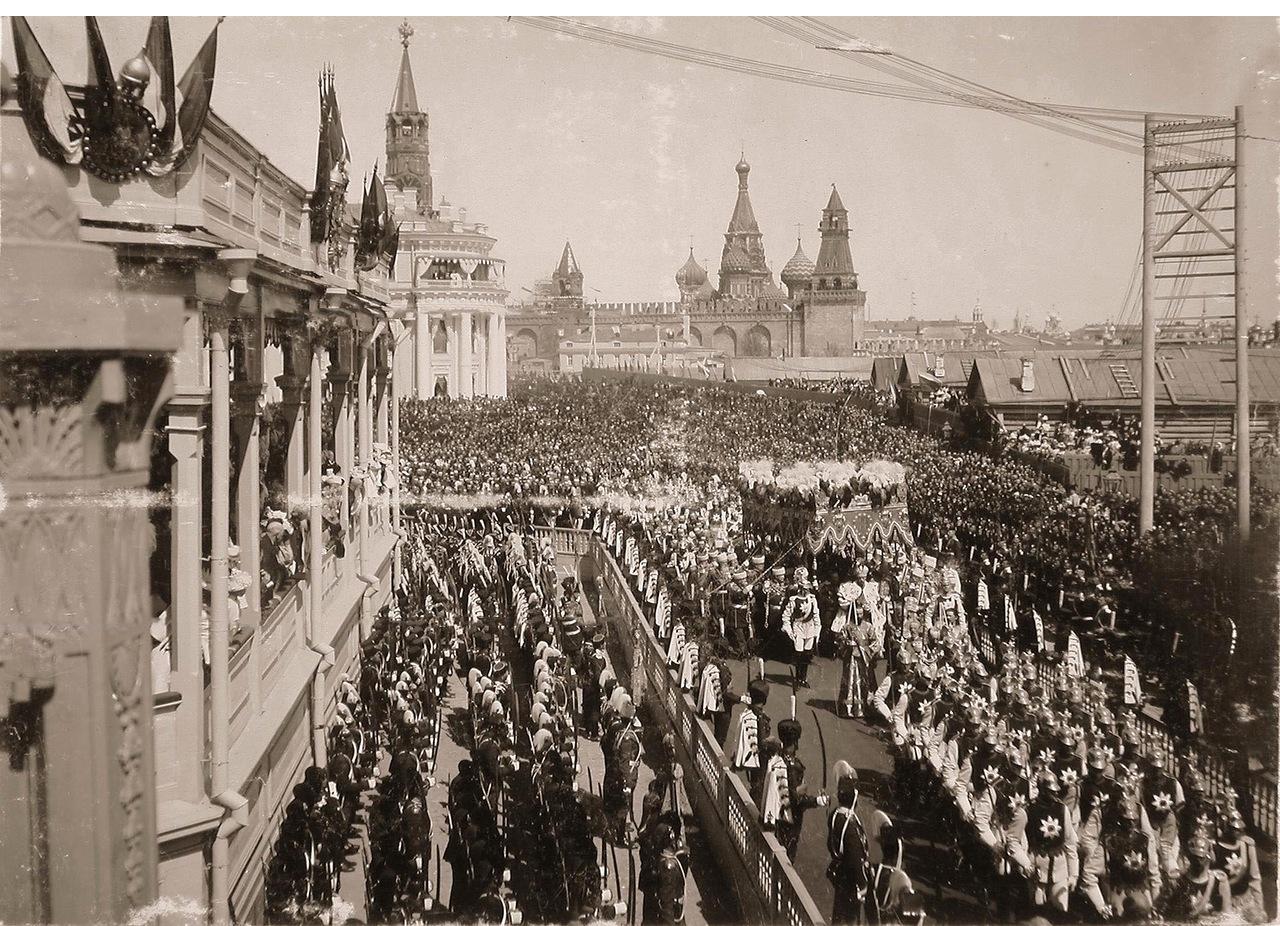 «Царская кинохроника» и экранный образ Николая II: идеологическая трансформация