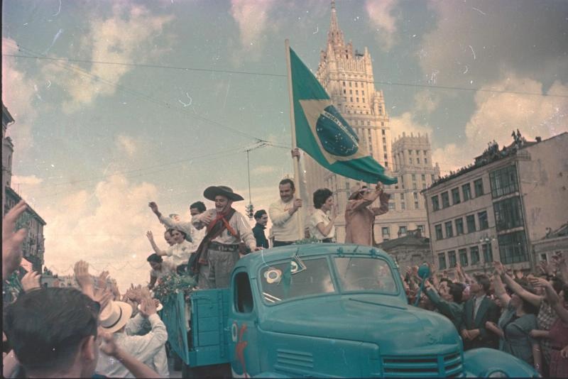 65 лет назад, 28 июля 1957 года, в Москве открылся VI Всемирный фестиваль молодежи и студентов