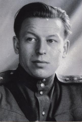 Фронтовой оператор Борис Соколов. 1944 г.