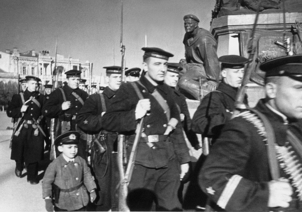 Севастополь. Апрель 1942 года. Автор фото: В. Микоша. Источник: МАММ / МДФ.
