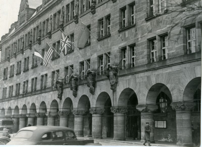 Здание, где проходил Нюрнбергский процесс над военными немецко-фашистскими преступниками. 1946 год. Источник. ГОСКАТАЛОГ.РФ (5826349).