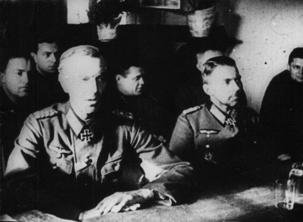 Кадр из фильма «Сталинград» (1943).