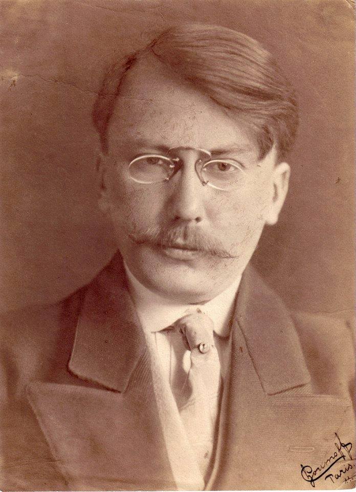 1911 год. Париж. Николай Адамович Андриканис (1876 - 1947).
