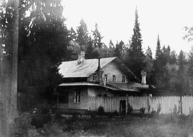 Дом Бегуновых в посёлке Сиверский.