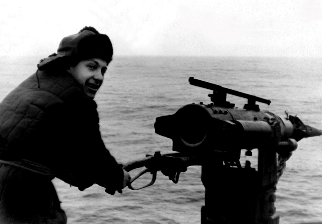 Алексей Бабаджан на китобойном сейнере К/23. 1961 год.