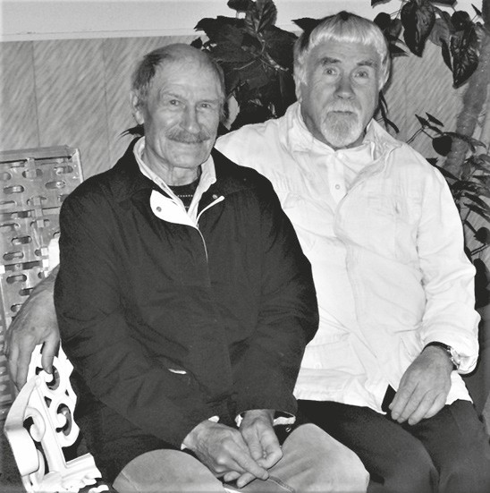Вячеслав Орехов и Валентин Курбатов. Фото из архива В. Орехова.