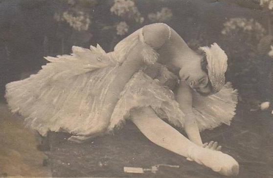 Вера Каралли в фильме «Умирающий лебедь». 1916 г. Из собрания автора публикации.