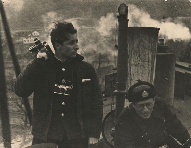 Владислав Микоша и Дмитрий Рымарев на бронепоезде «Железняков». 1942 год.