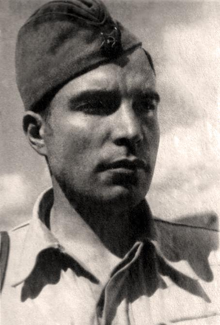 Фронтовой кинооператор Владимир Александрович СУЩИНСКИЙ  (1912-1945).