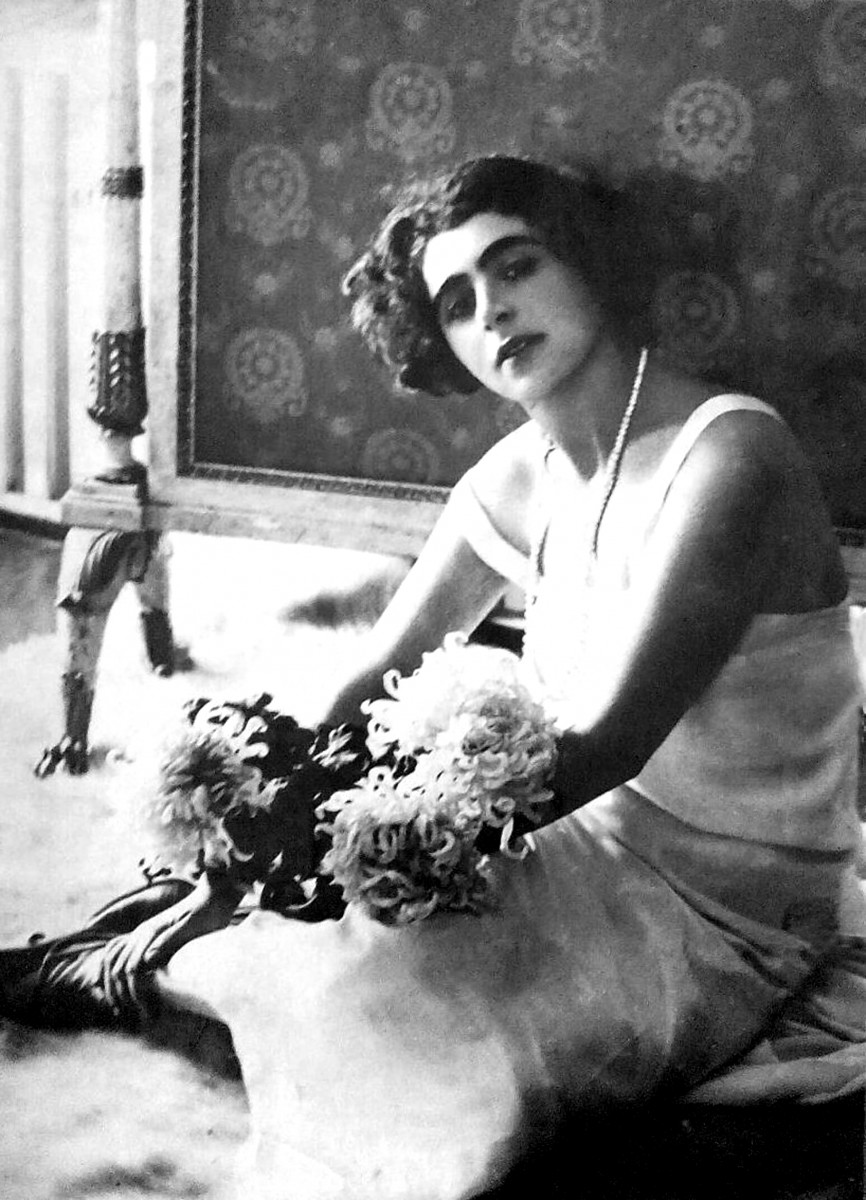Кресина Лидия Осиповна (1896 — 1983).