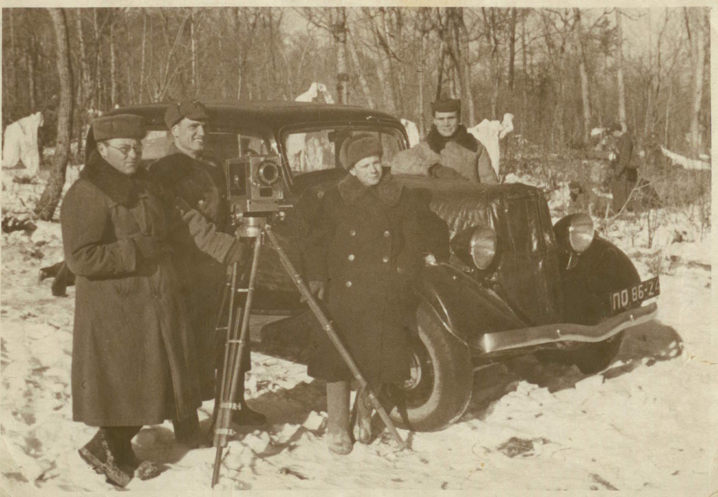 Экспонат #3. Кушешвили, Назаров, Борзунин на съемках. 1939 — 1940 гг.