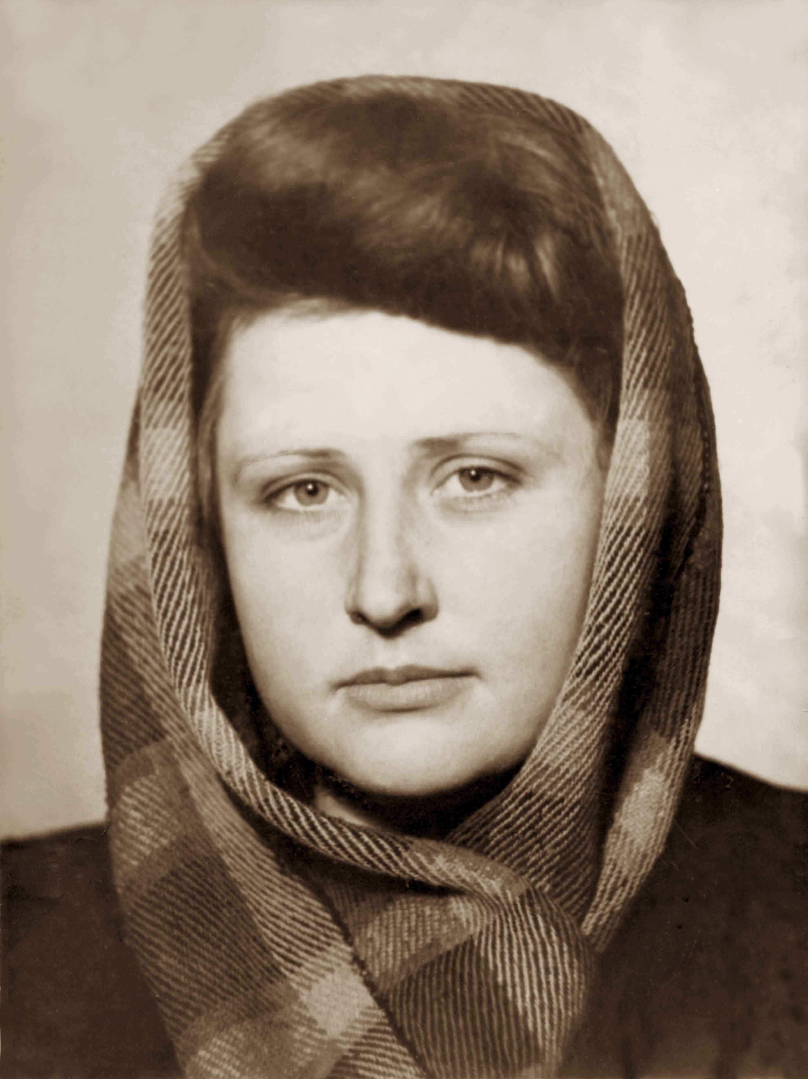 Экспонат #16. Мая Попова. ВГИК. 1946 год