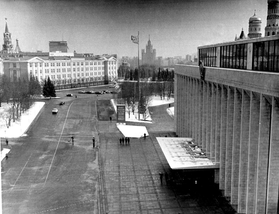Экспонат #3. Вид на КДС со стороны Троицкой башни Кремля