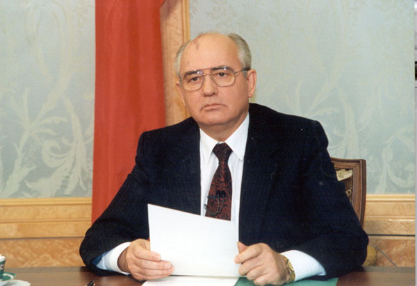 Москва. Кремль. Президент СССР уходит в отставку. 25 декабря 1991 года